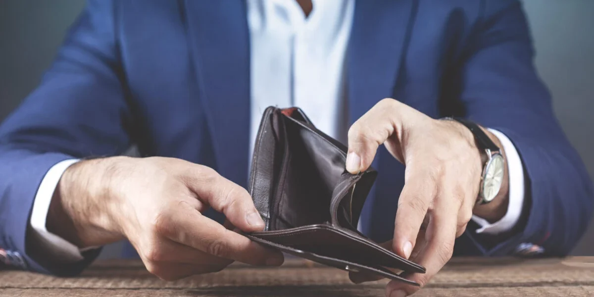 Strategii economice pentru a proteja investițiile în perioade de criză